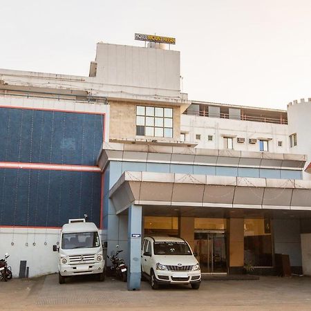 Capital O 69831 Hotel Mount Heera Chennai Extérieur photo