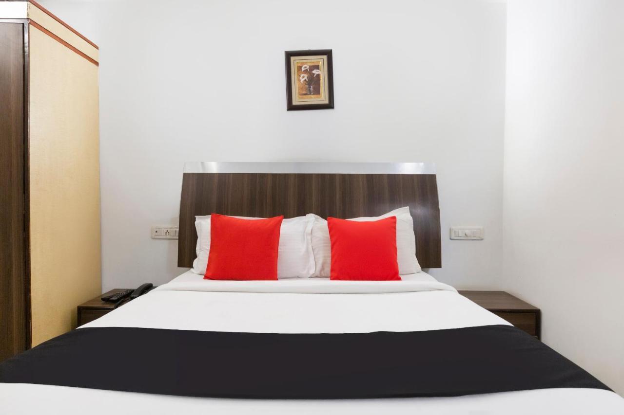 Capital O 69831 Hotel Mount Heera Chennai Extérieur photo