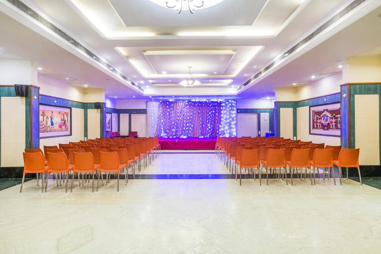 Capital O 69831 Hotel Mount Heera Chennai Extérieur photo